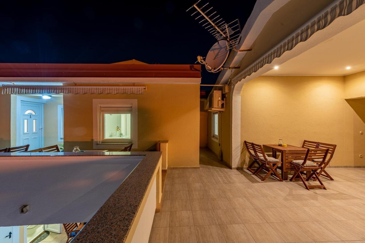 Villa Karmen - Poolhouse Vir Exterior photo